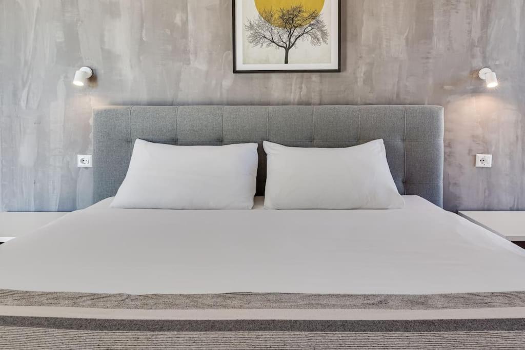 Villa T, Spacious With Heated Pool, Hot Tub & Sauna Rastevic 外观 照片